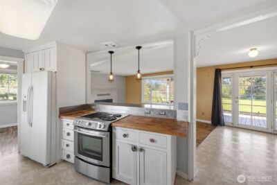 11103 13th Street E, Edgewood, WA 98372 - Photo 10