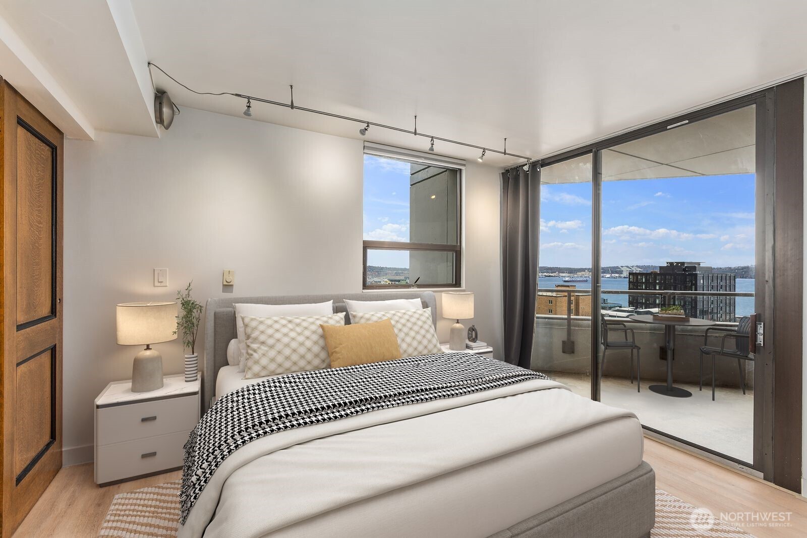 2621 2nd Avenue #1001, Seattle, WA 98121