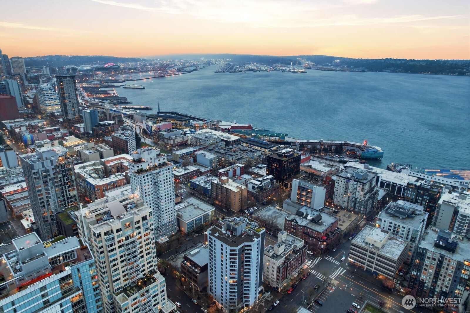 2621 2nd Avenue #1001, Seattle, WA 98121