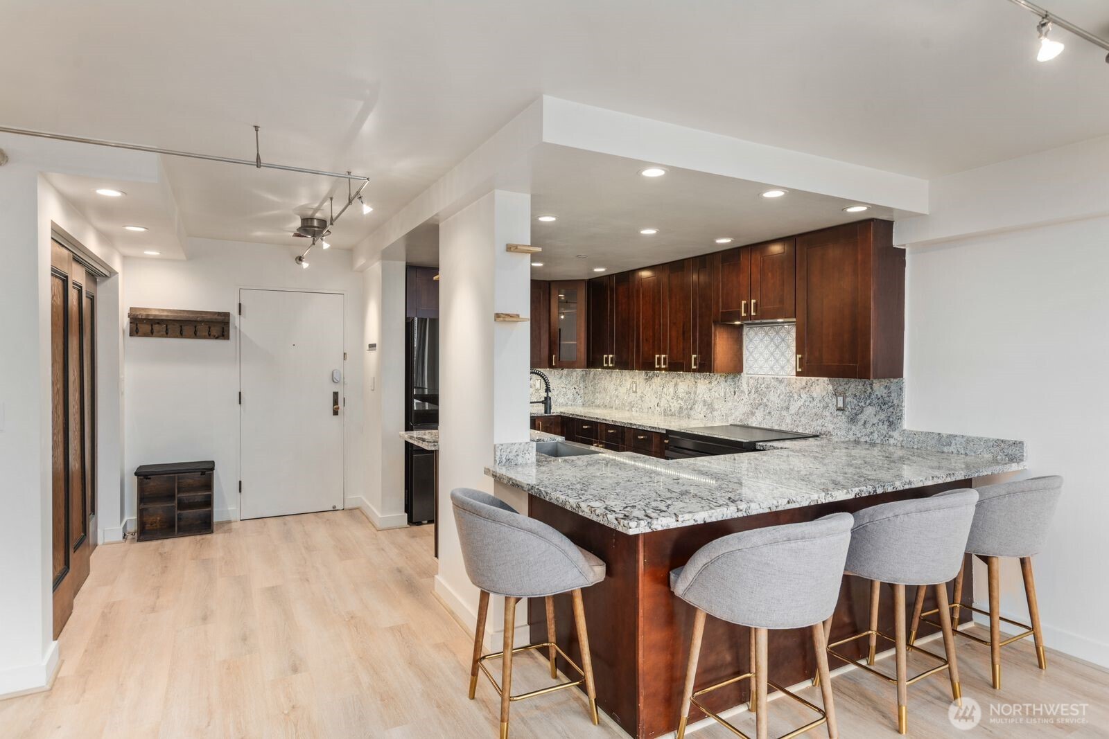 2621 2nd Avenue #1001, Seattle, WA 98121