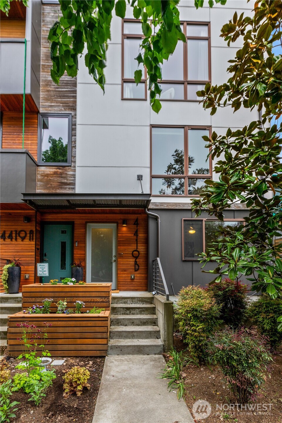 4419 B Corliss Avenue N, Seattle, WA 98103