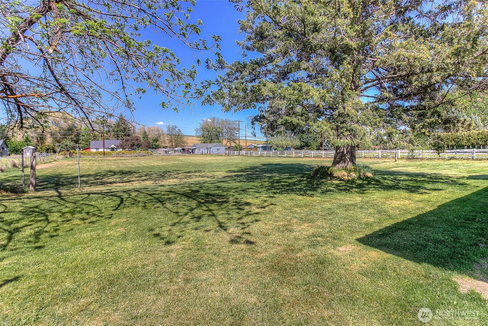 11704 Gilbert Road , Yakima, WA 98903