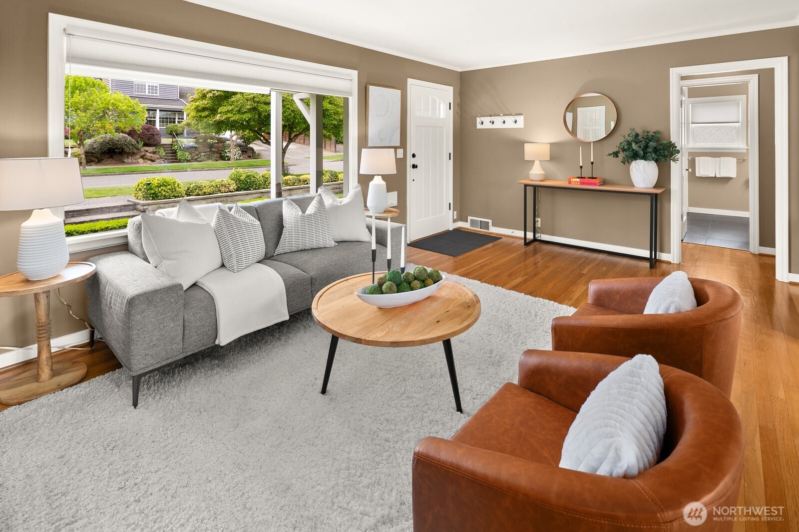 2660 36th Avenue W, Seattle, WA 98199