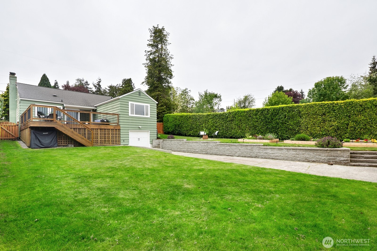 2660 36th Avenue W, Seattle, WA 98199