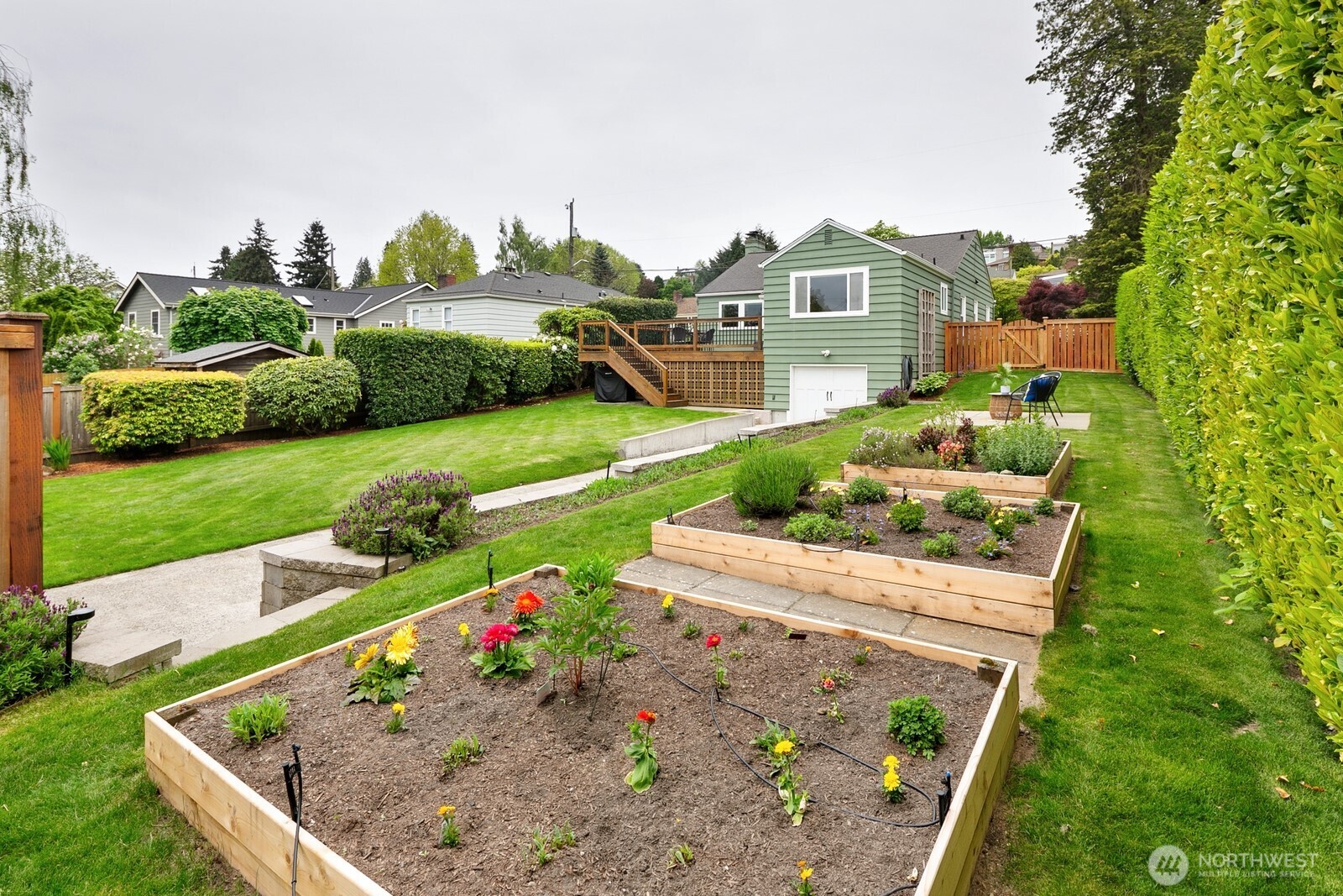 2660 36th Avenue W, Seattle, WA 98199
