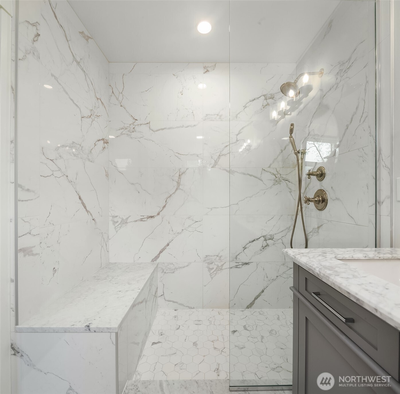 426 30th Avenue S, Seattle, WA 98144