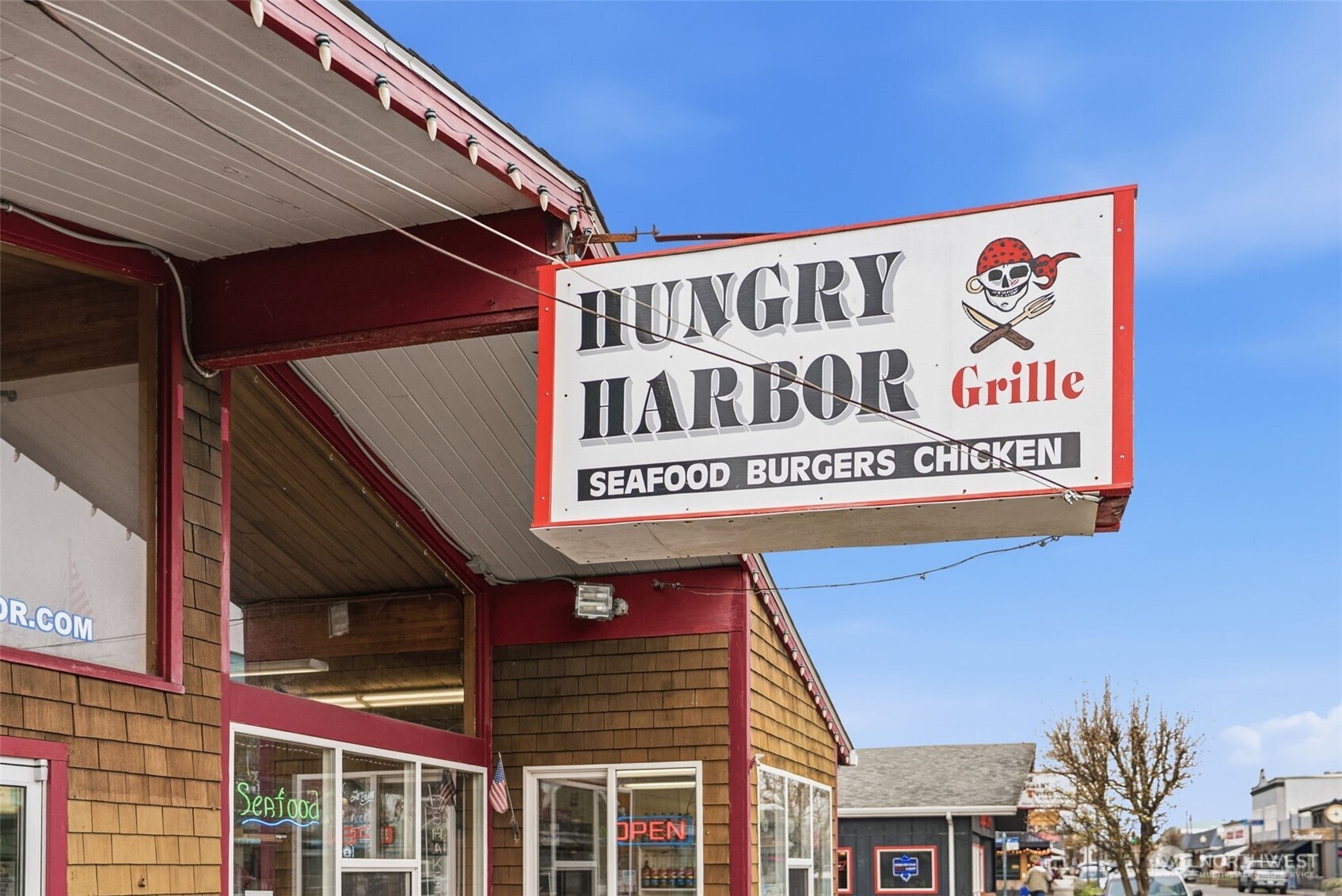313 Pacific Avenue S, Long Beach, WA 98631