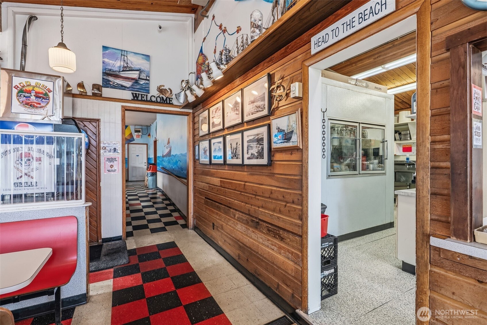 313 Pacific Avenue S, Long Beach, WA 98631