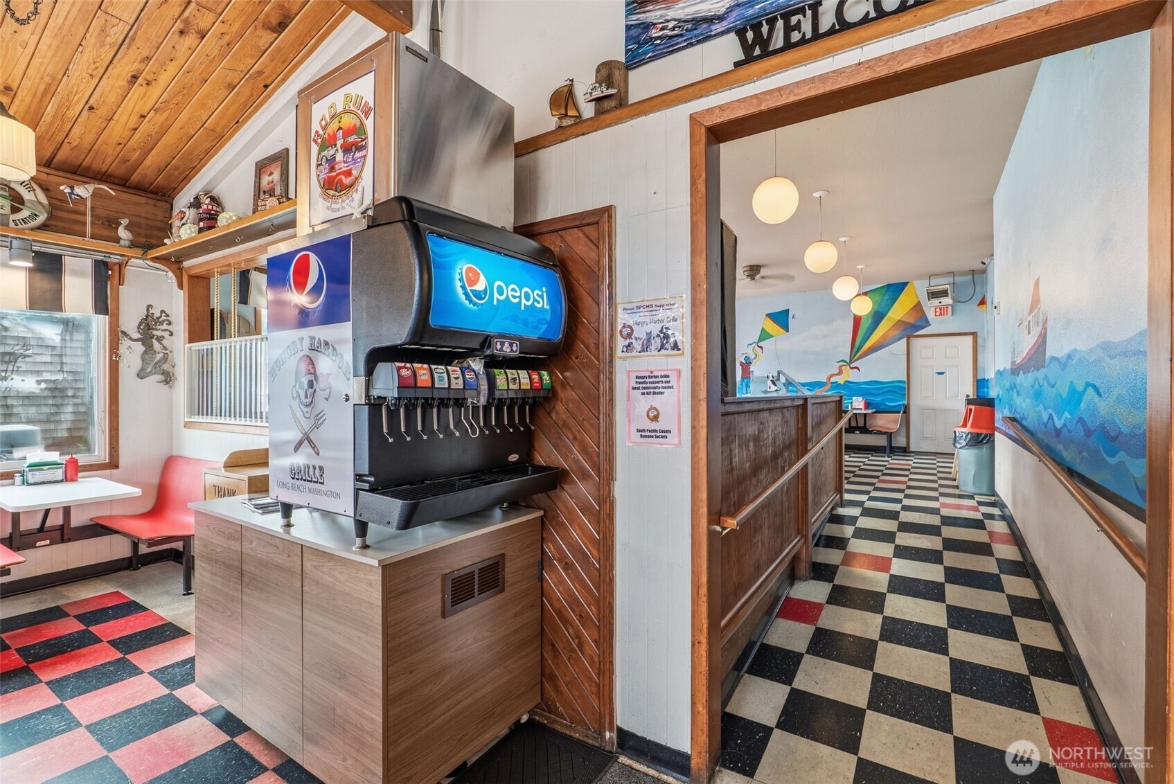 313 Pacific Avenue S, Long Beach, WA 98631