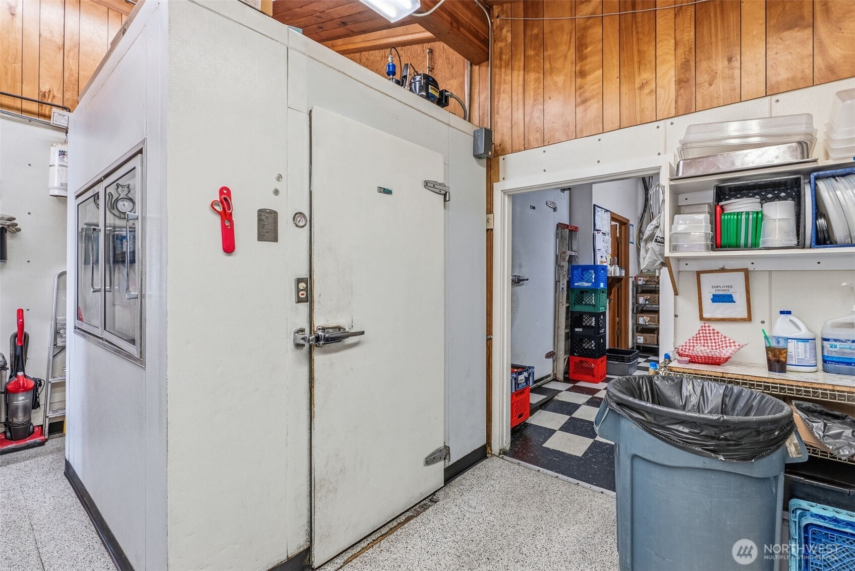 313 Pacific Avenue S, Long Beach, WA 98631