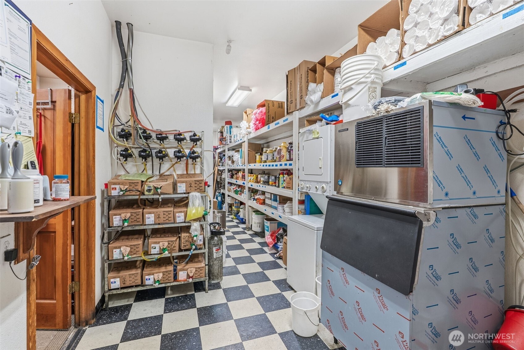 313 Pacific Avenue S, Long Beach, WA 98631