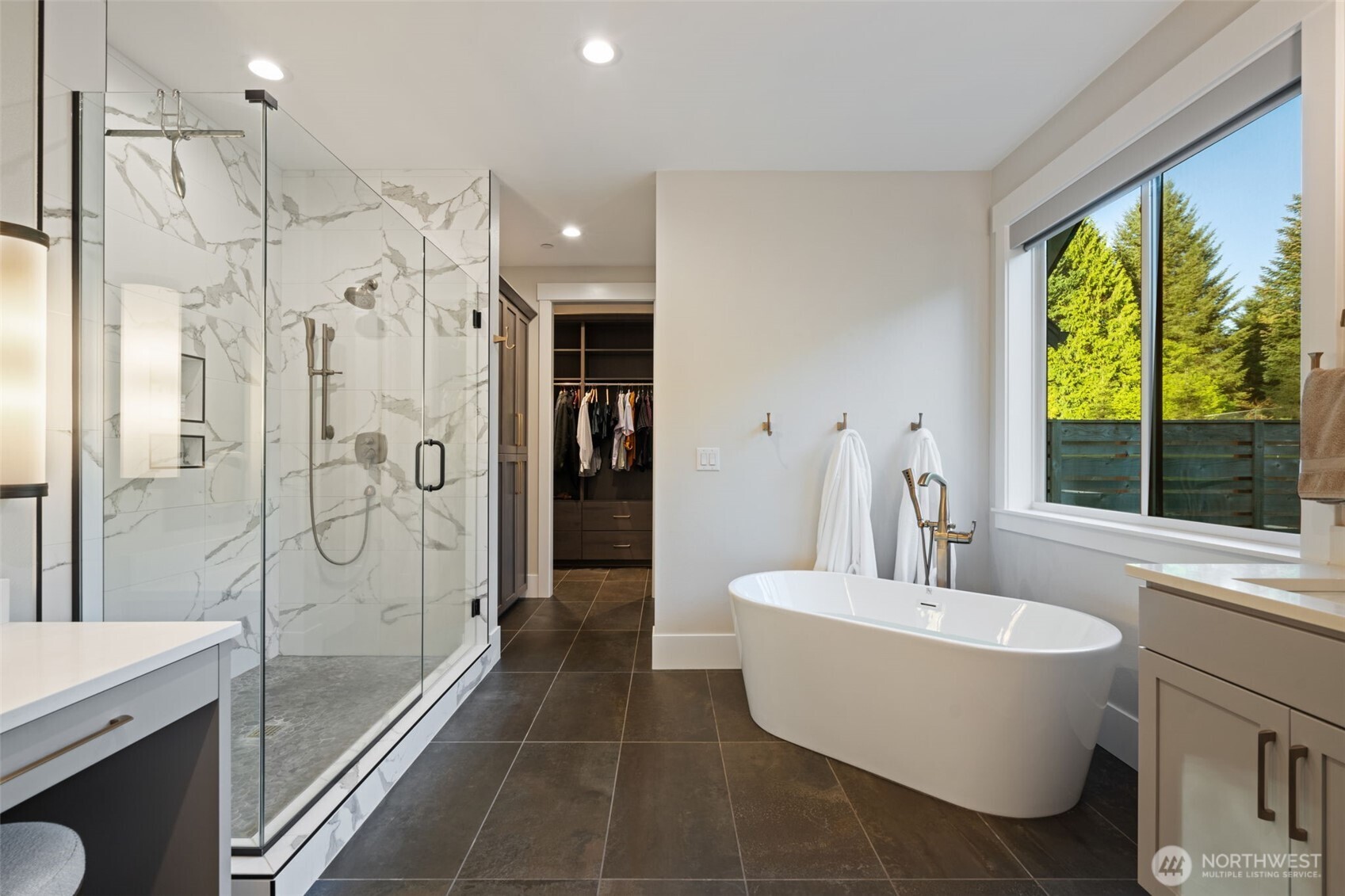 211 NW 235th Street , Ridgefield, WA 98642