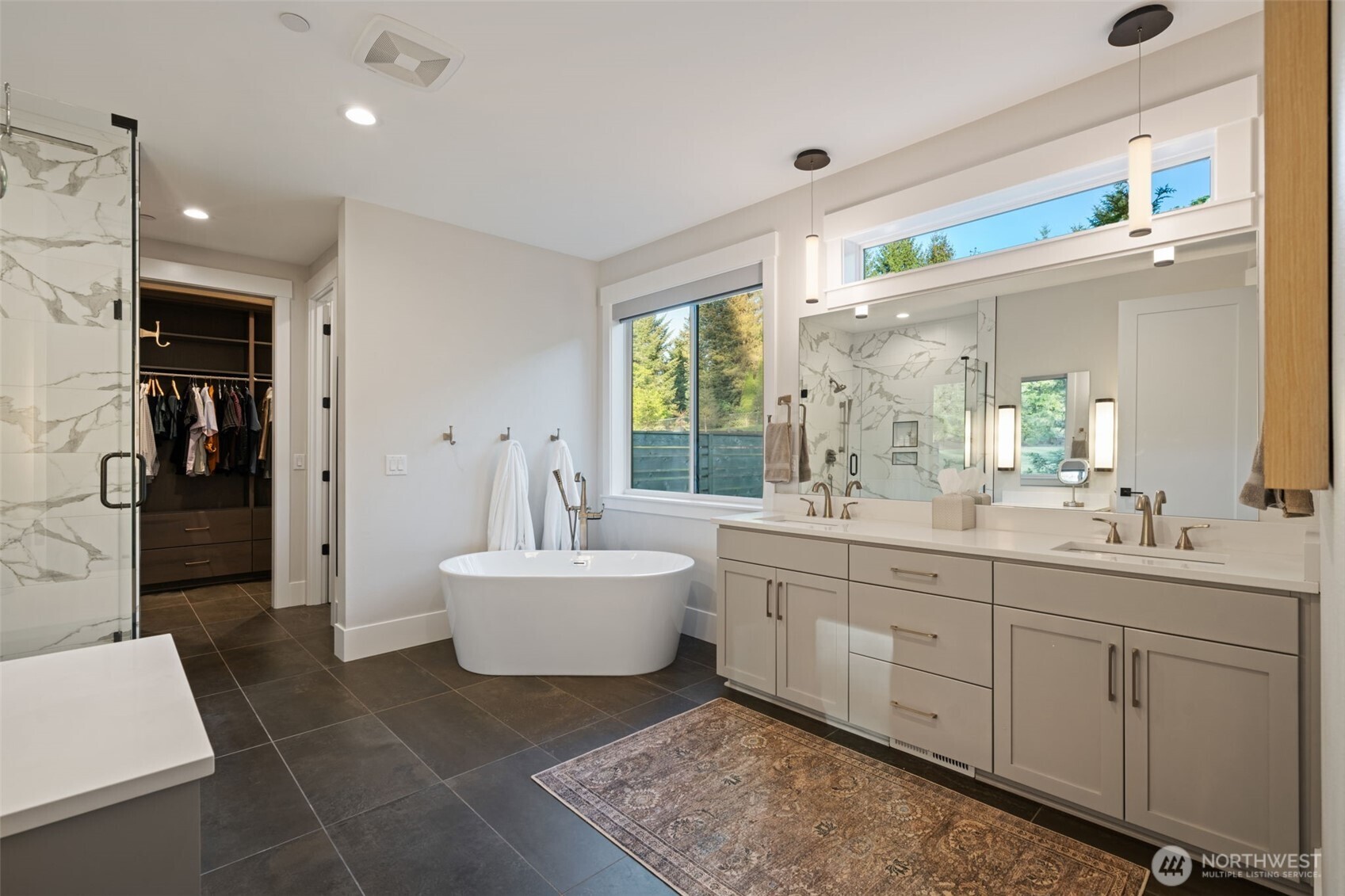 211 NW 235th Street , Ridgefield, WA 98642
