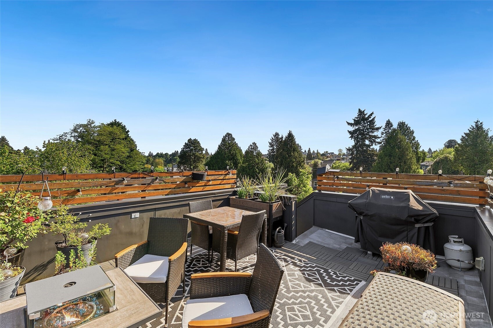 5953 Fauntleroy Way SW #D, Seattle, WA 98136