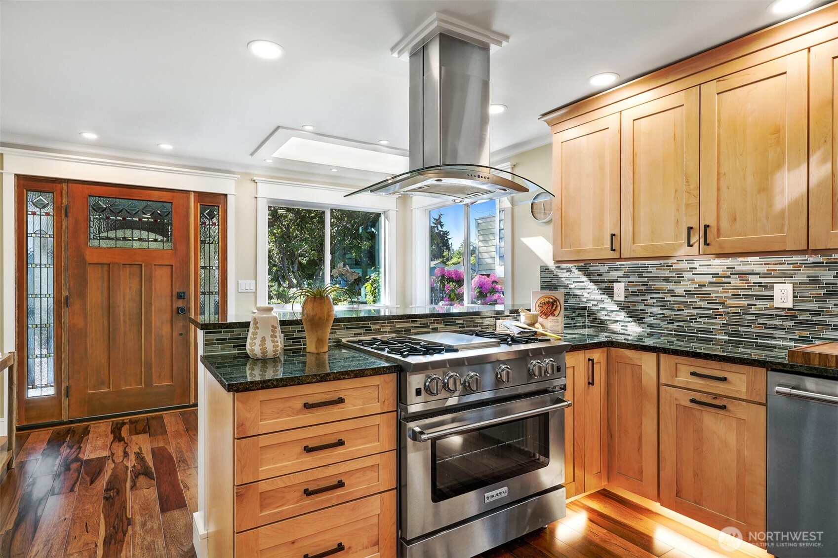 9027 6th Avenue NW, Seattle, WA 98117