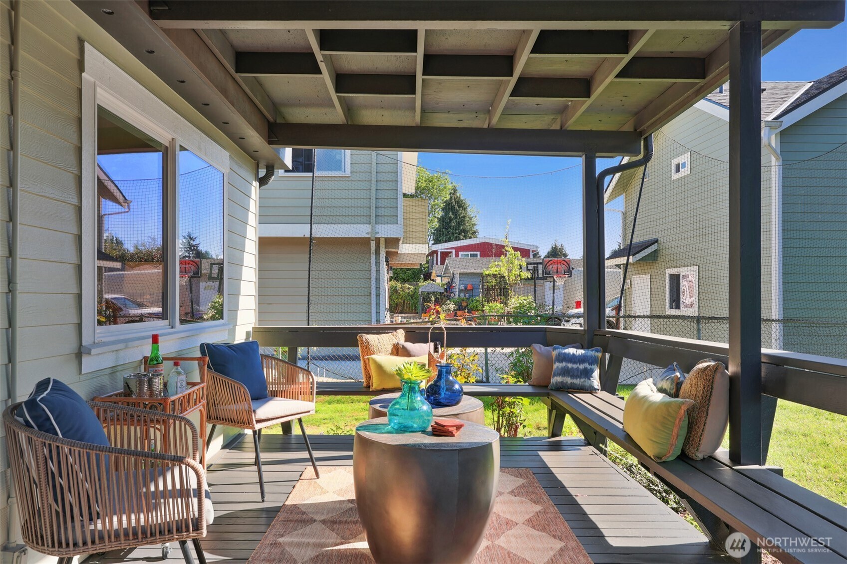 9027 6th Avenue NW, Seattle, WA 98117