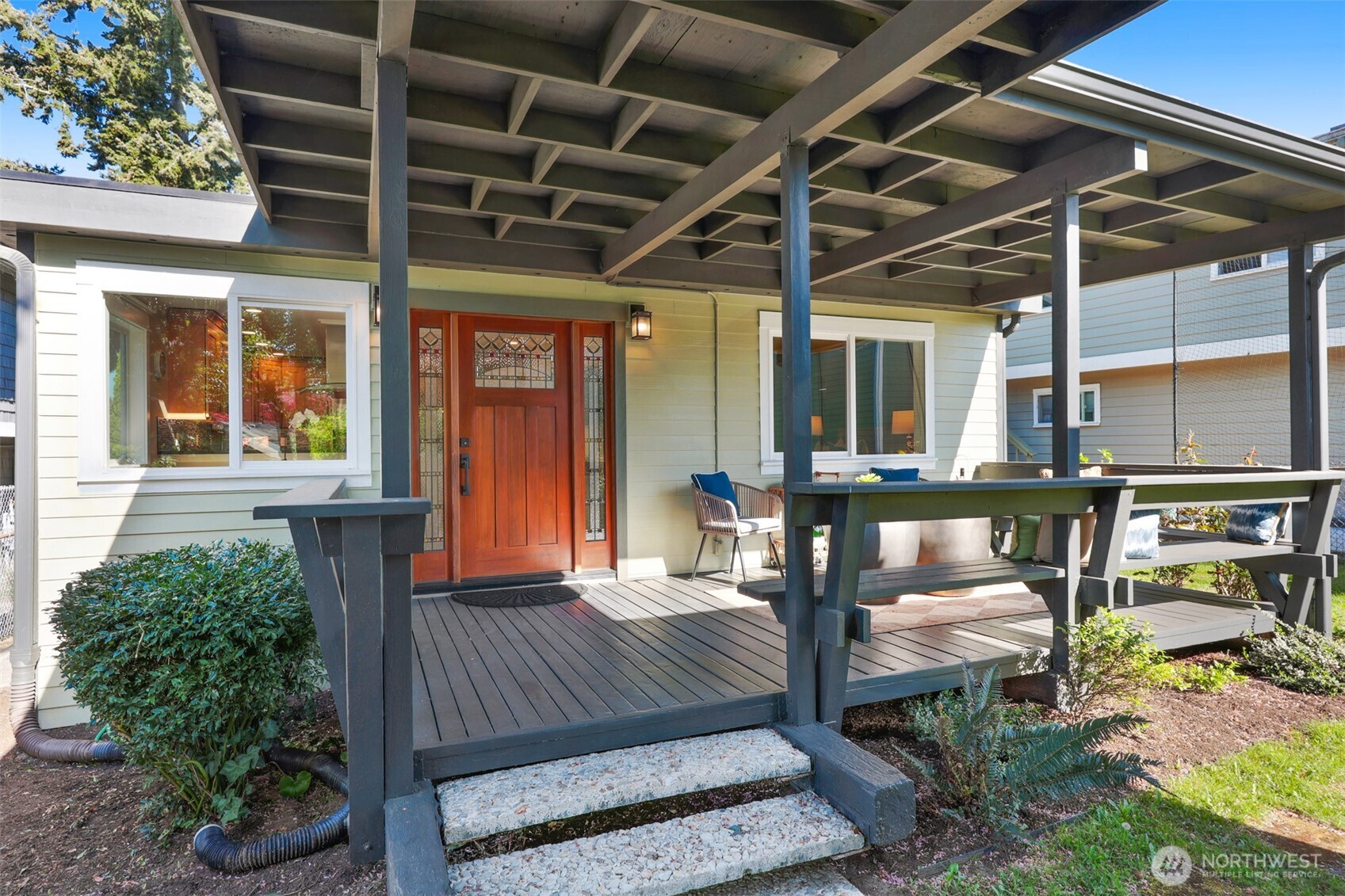 9027 6th Avenue NW, Seattle, WA 98117