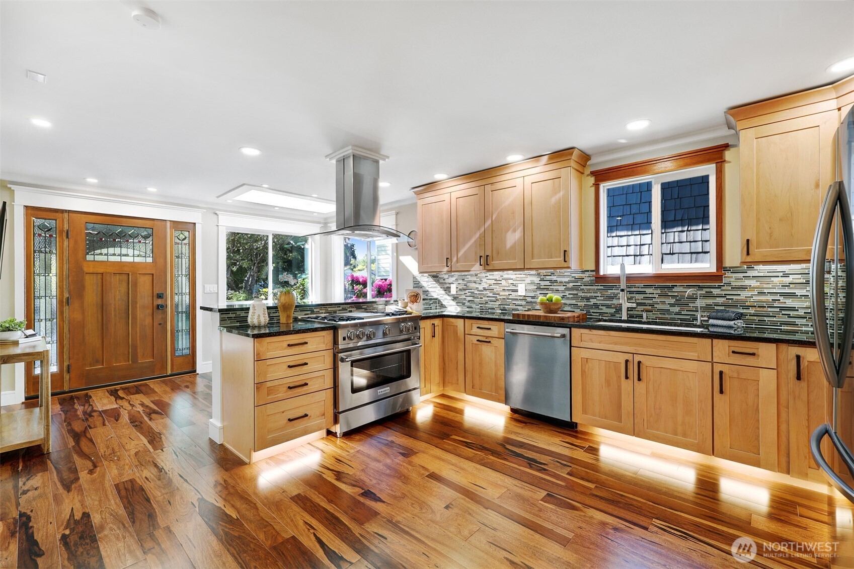 9027 6th Avenue NW, Seattle, WA 98117
