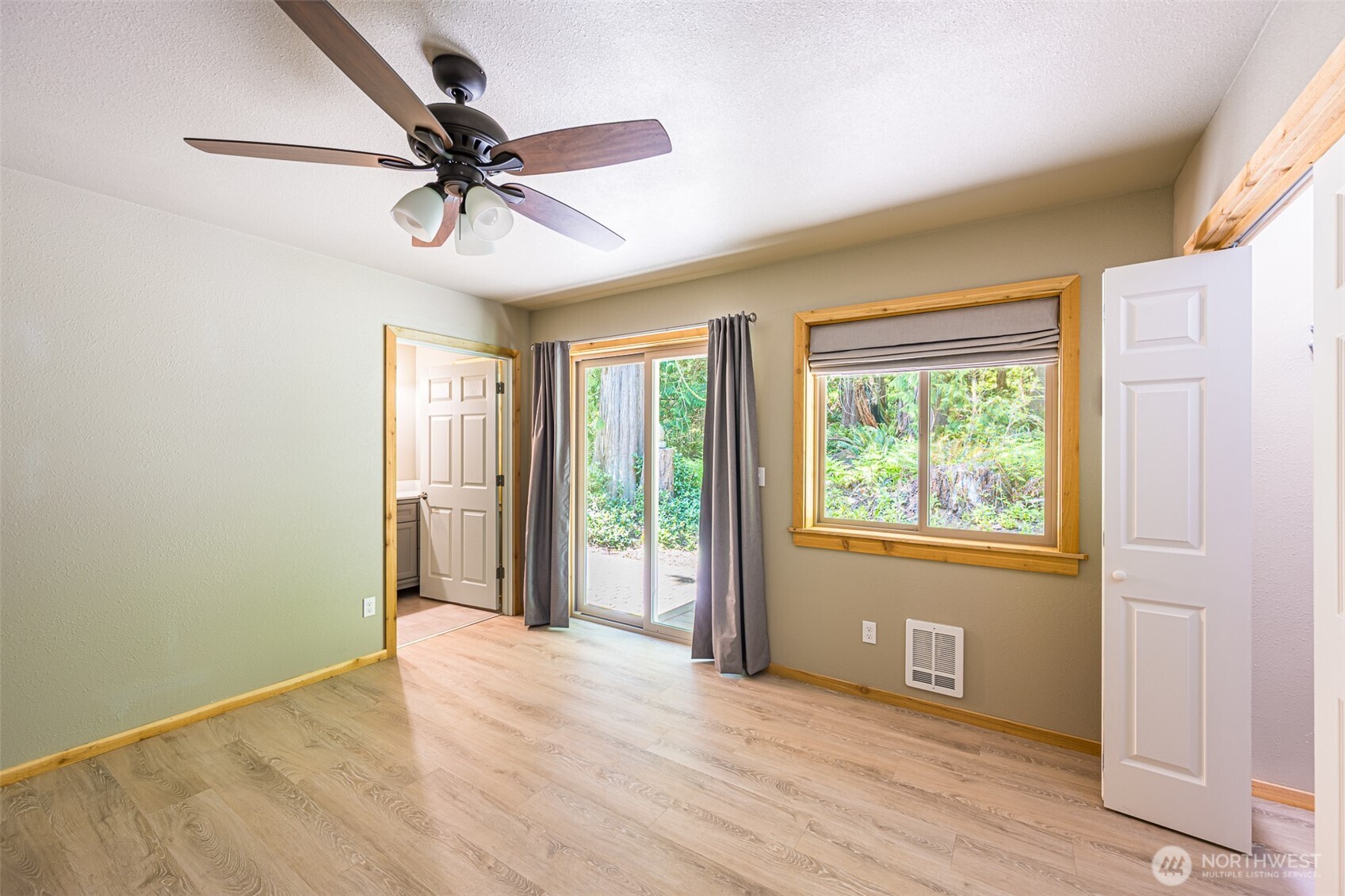 530 Montgomery Lane , Port Ludlow, WA 98365