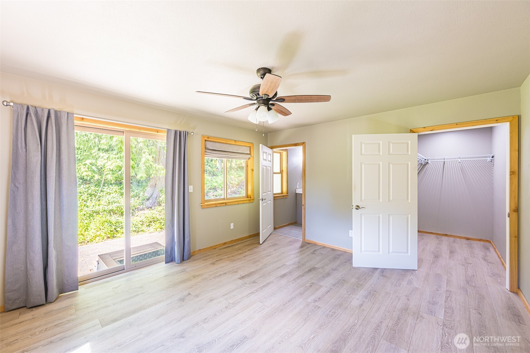 530 Montgomery Lane , Port Ludlow, WA 98365