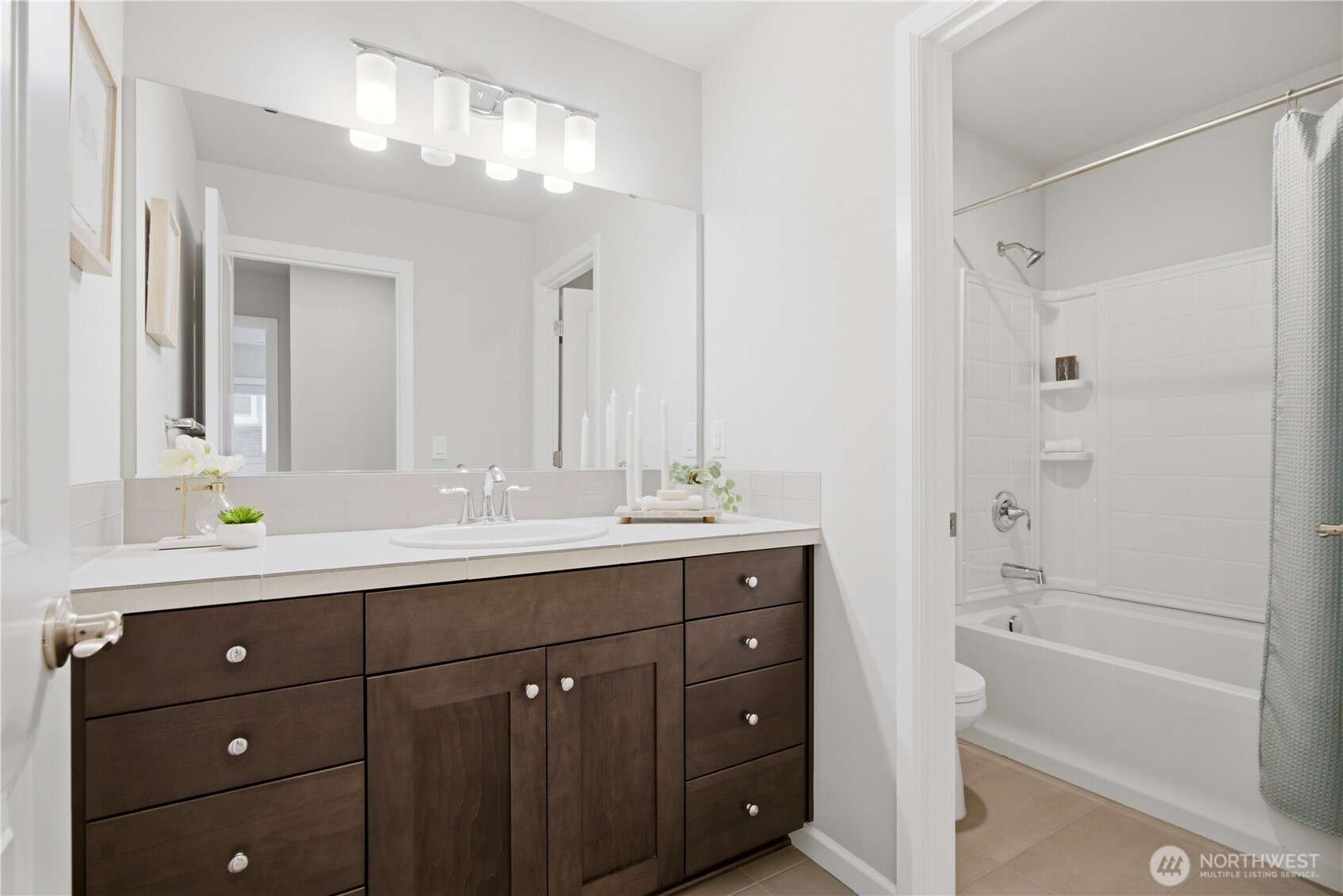 6331 SE 5th Place , Renton, WA 98059