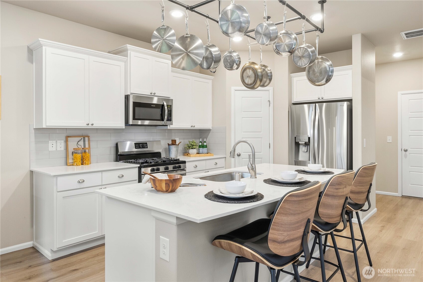 32828 SE Cottonwood Street , Black Diamond, WA 98010