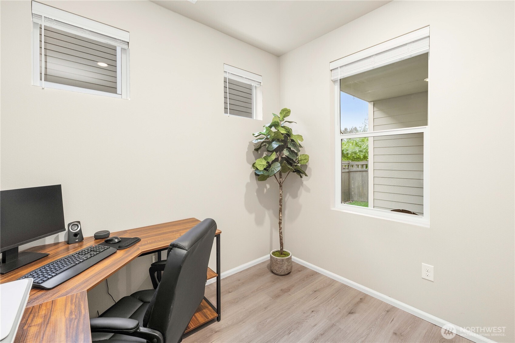 32828 SE Cottonwood Street , Black Diamond, WA 98010