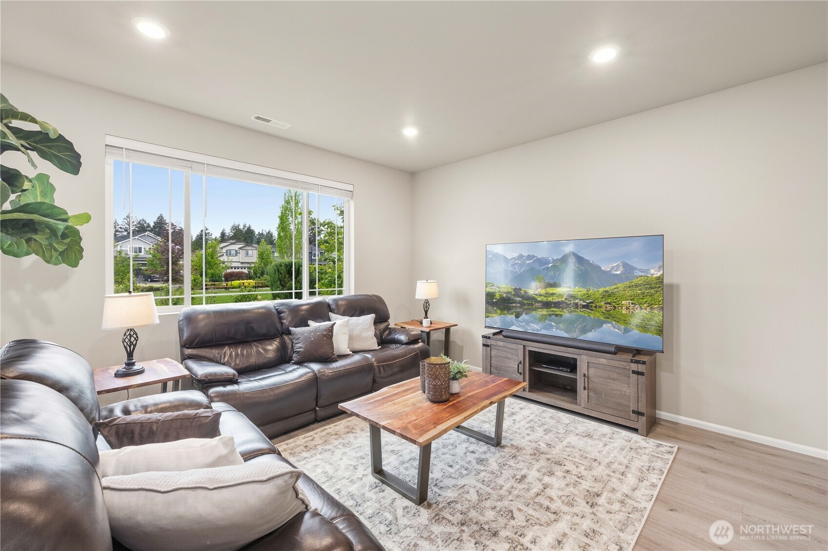 32828 SE Cottonwood Street , Black Diamond, WA 98010