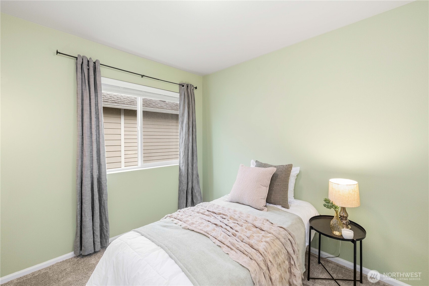 32879 Ten Trails Pkwy SE, Black Diamond, WA 98010