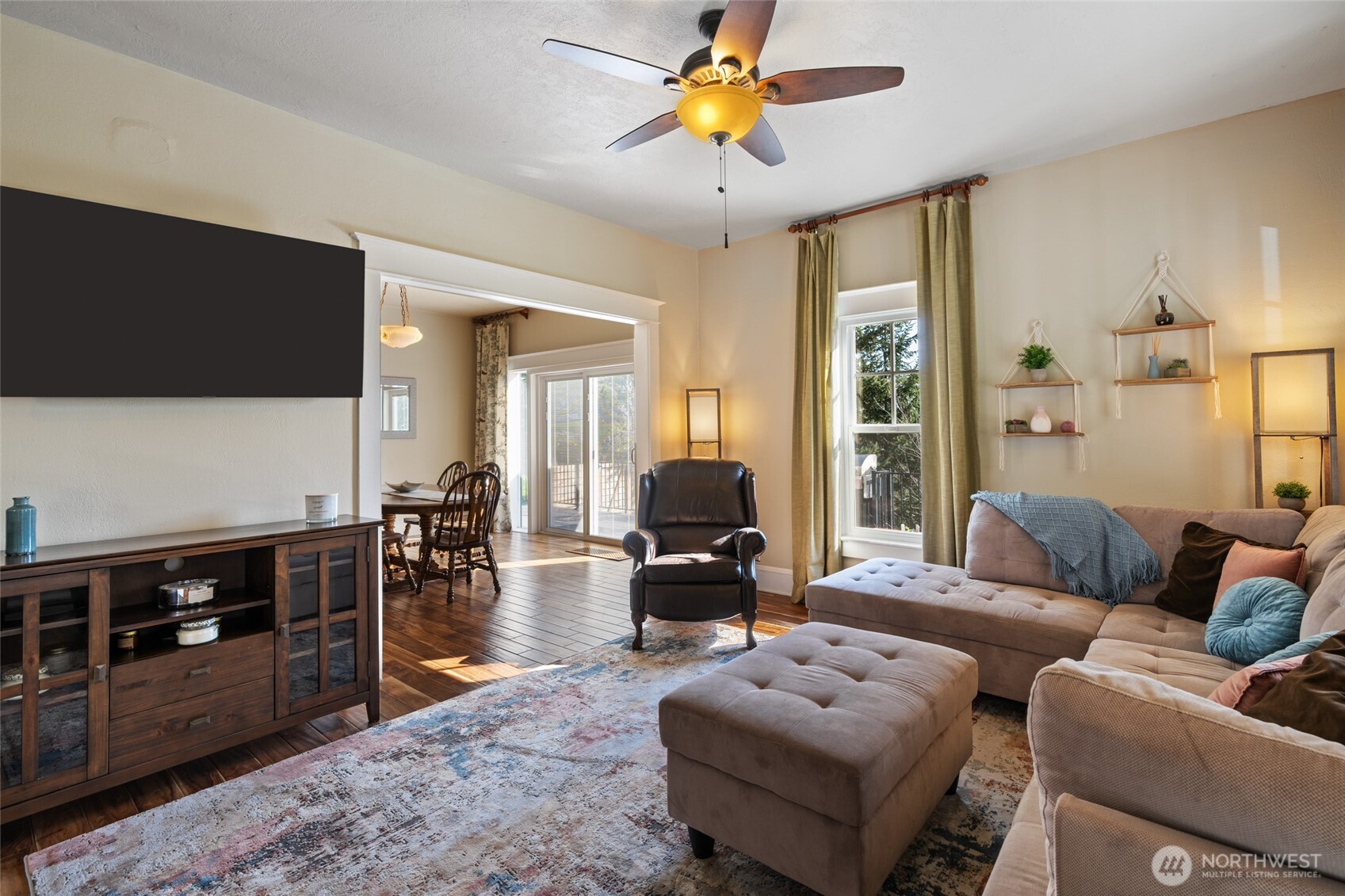 602 NW 18th Loop , Camas, WA 98607