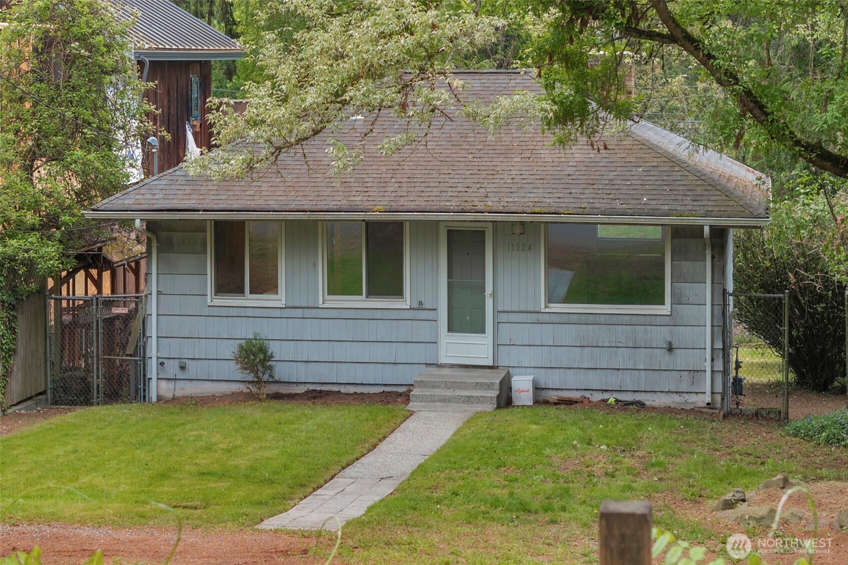 11524 32nd Avenue NE, Seattle, WA 98125-6802