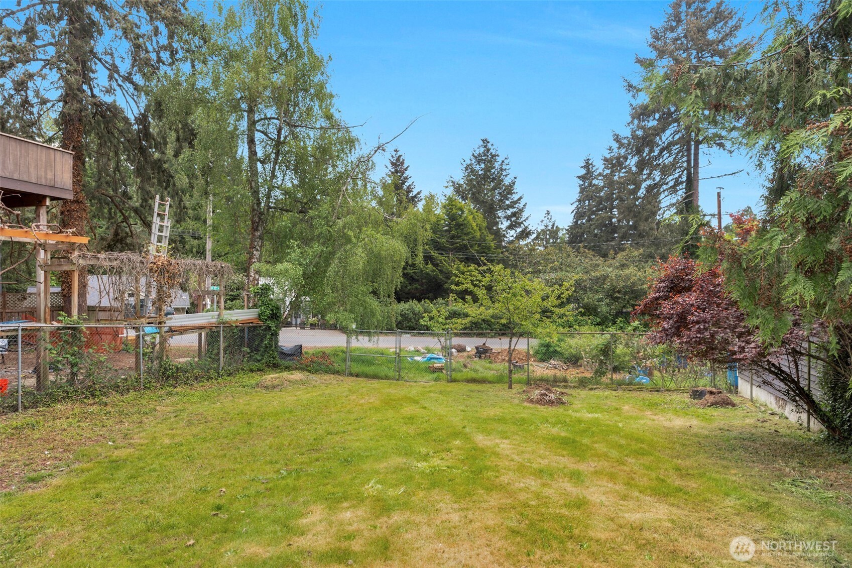 11524 32nd Avenue NE, Seattle, WA 98125-6802