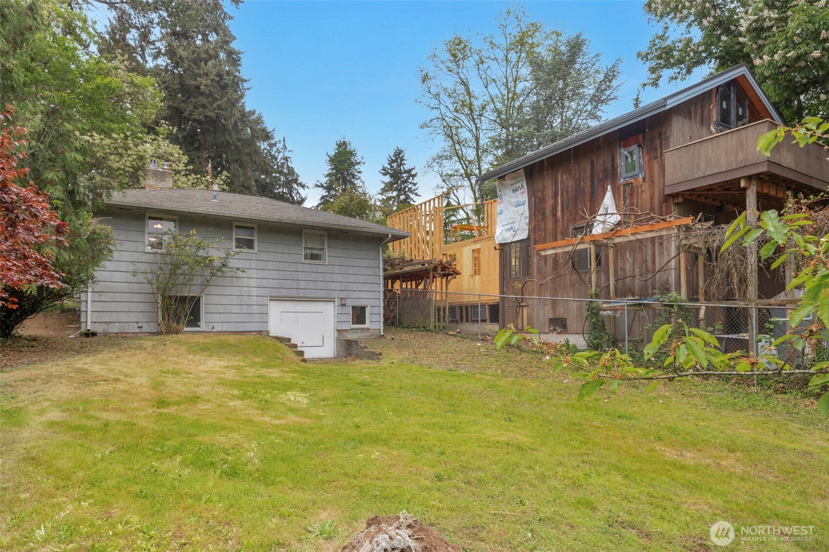 11524 32nd Avenue NE, Seattle, WA 98125-6802