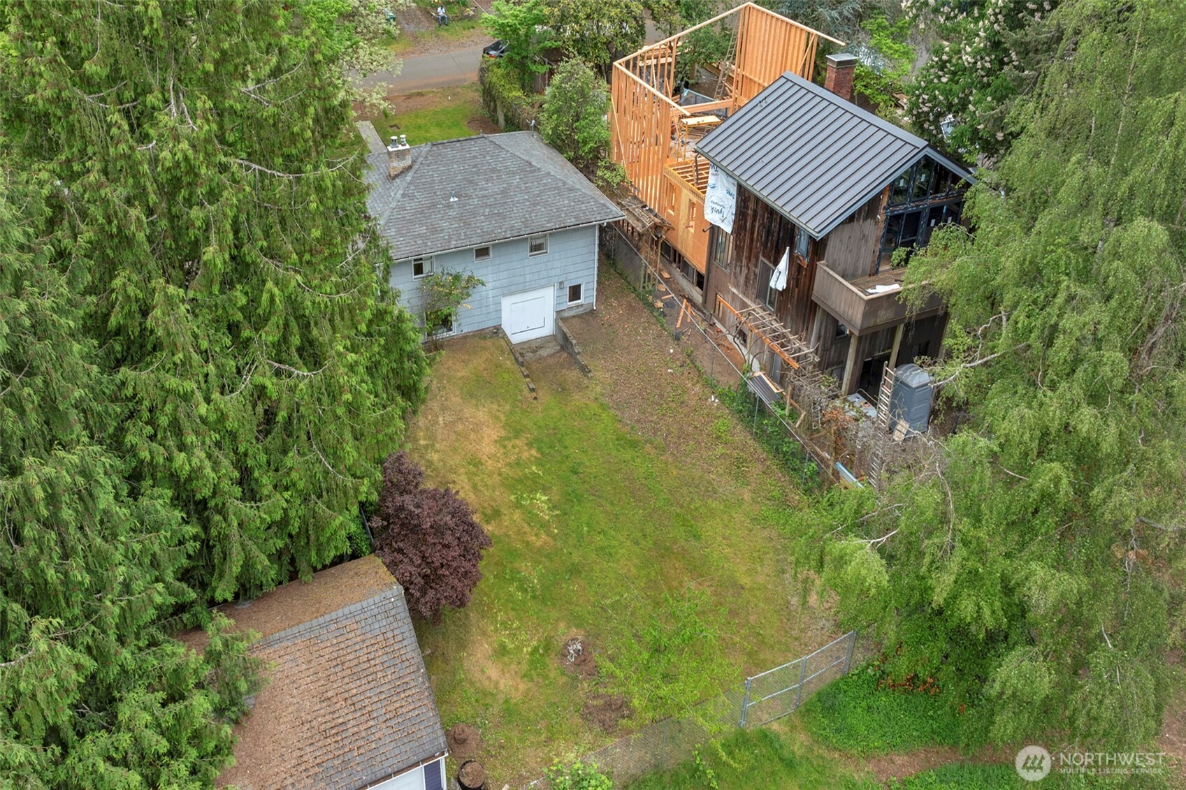 11524 32nd Avenue NE, Seattle, WA 98125-6802