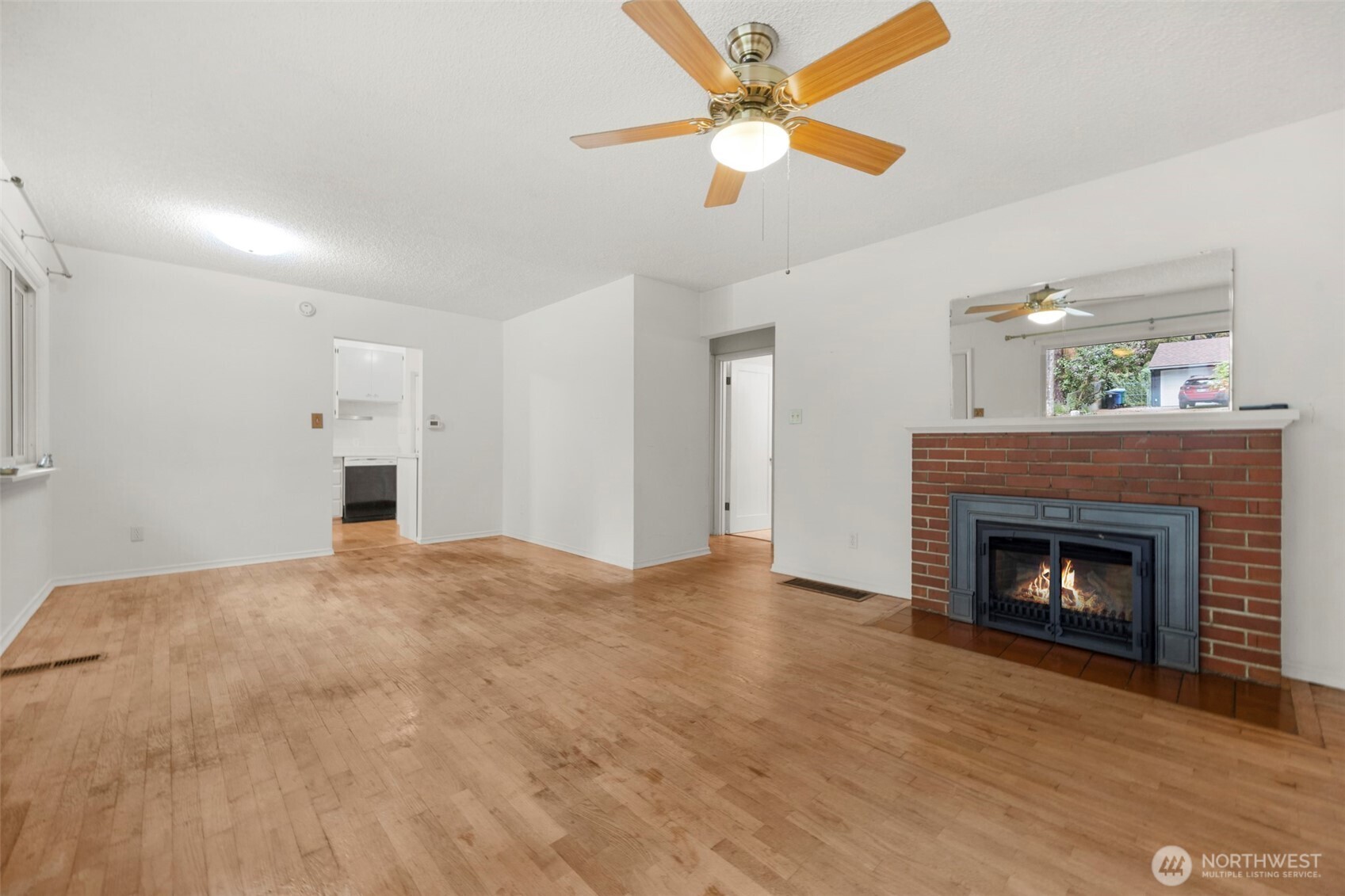 11524 32nd Avenue NE, Seattle, WA 98125-6802