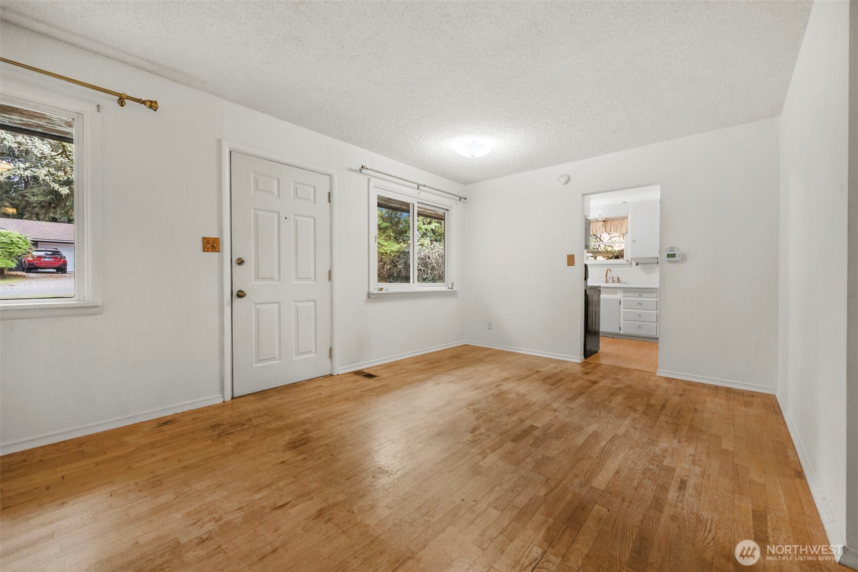 11524 32nd Avenue NE, Seattle, WA 98125-6802