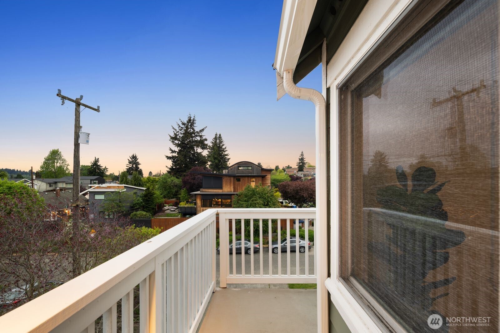 6620 28th Avenue NW, Seattle, WA 98117