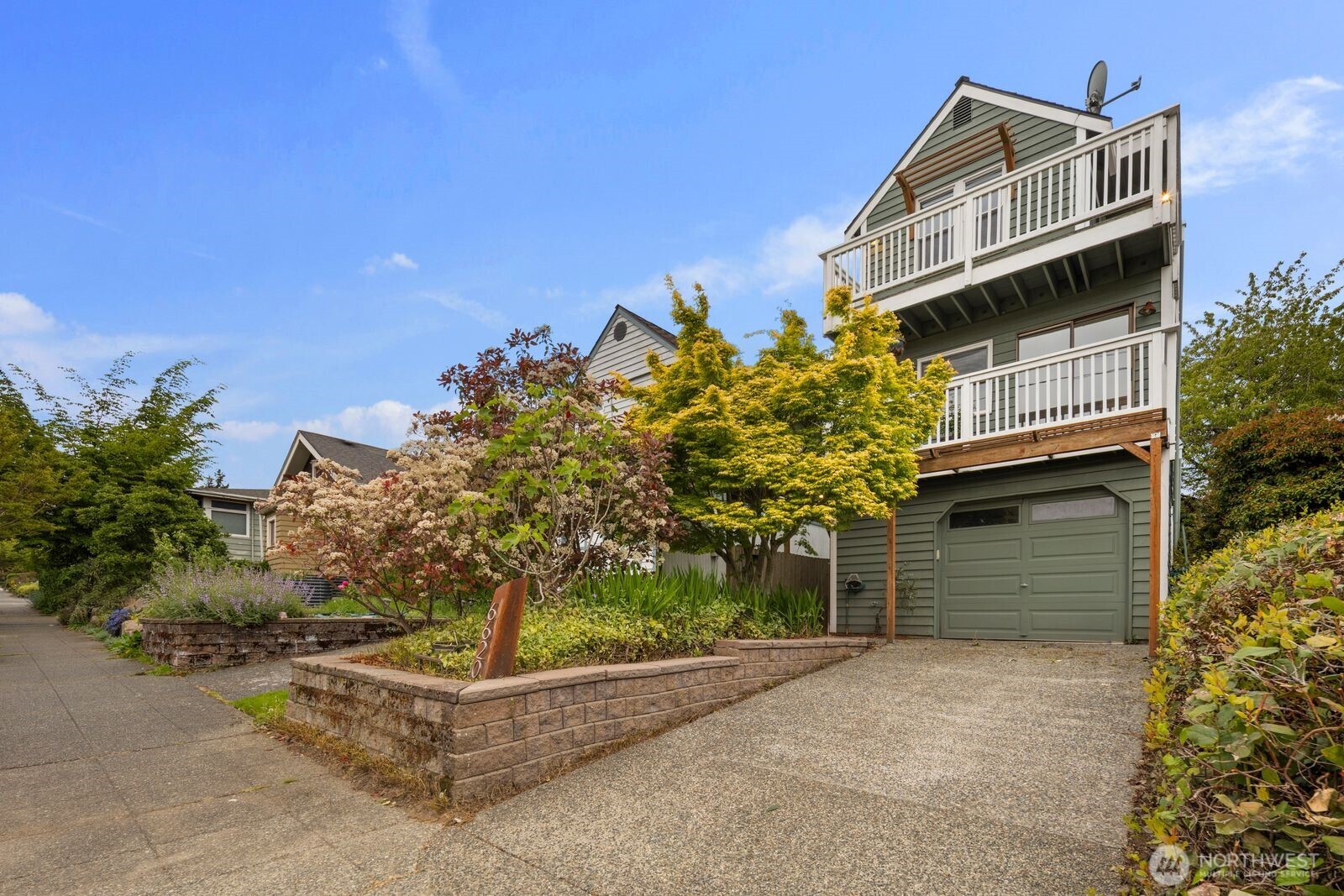 6620 28th Avenue NW, Seattle, WA 98117