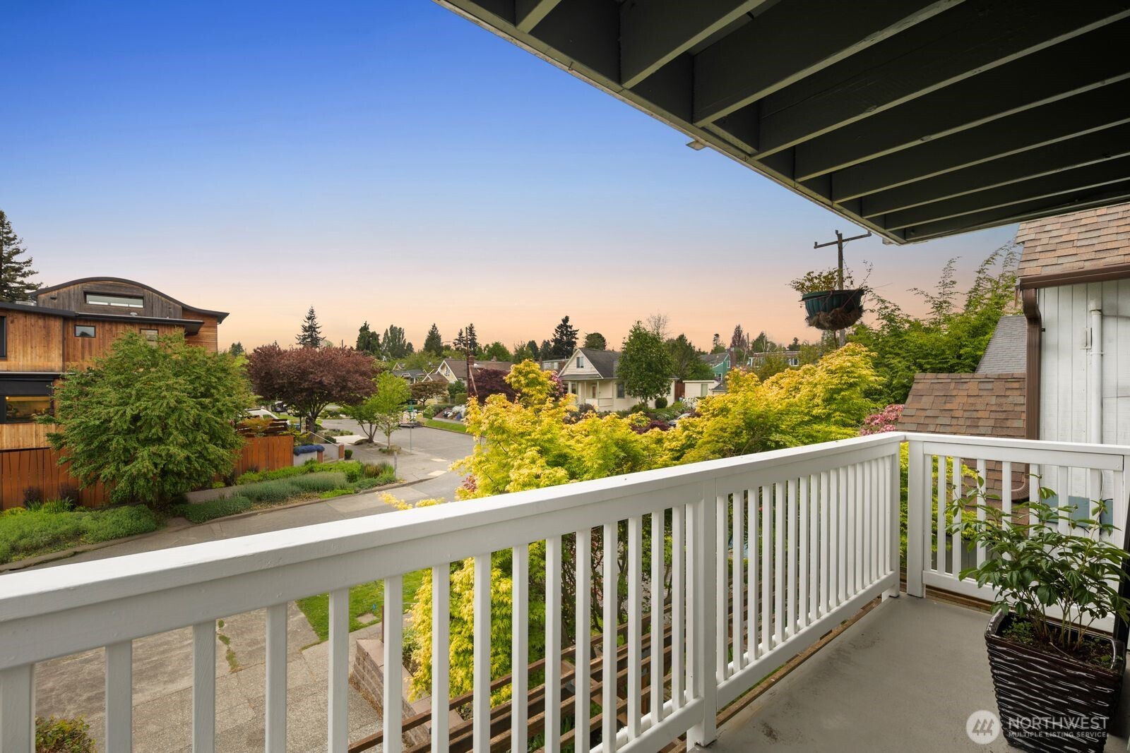 6620 28th Avenue NW, Seattle, WA 98117