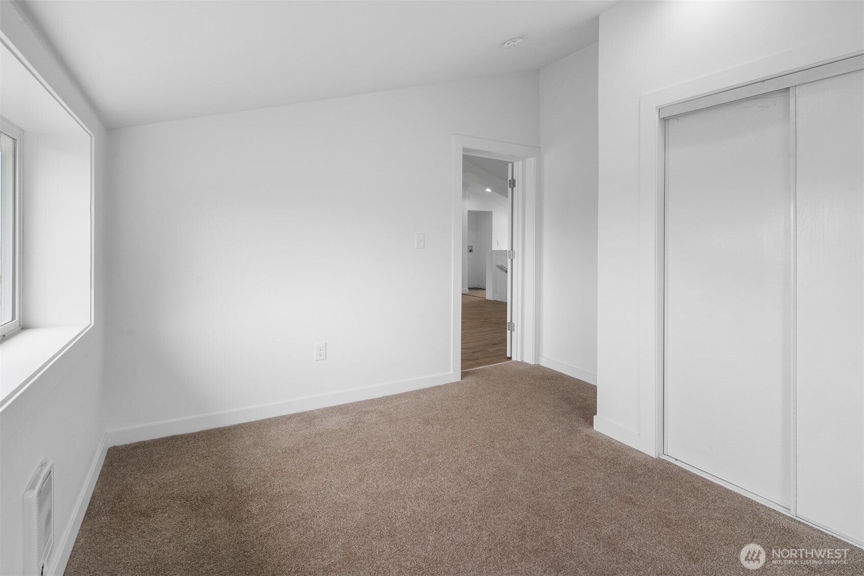 42 N First Street , Pacific Beach, WA 98571