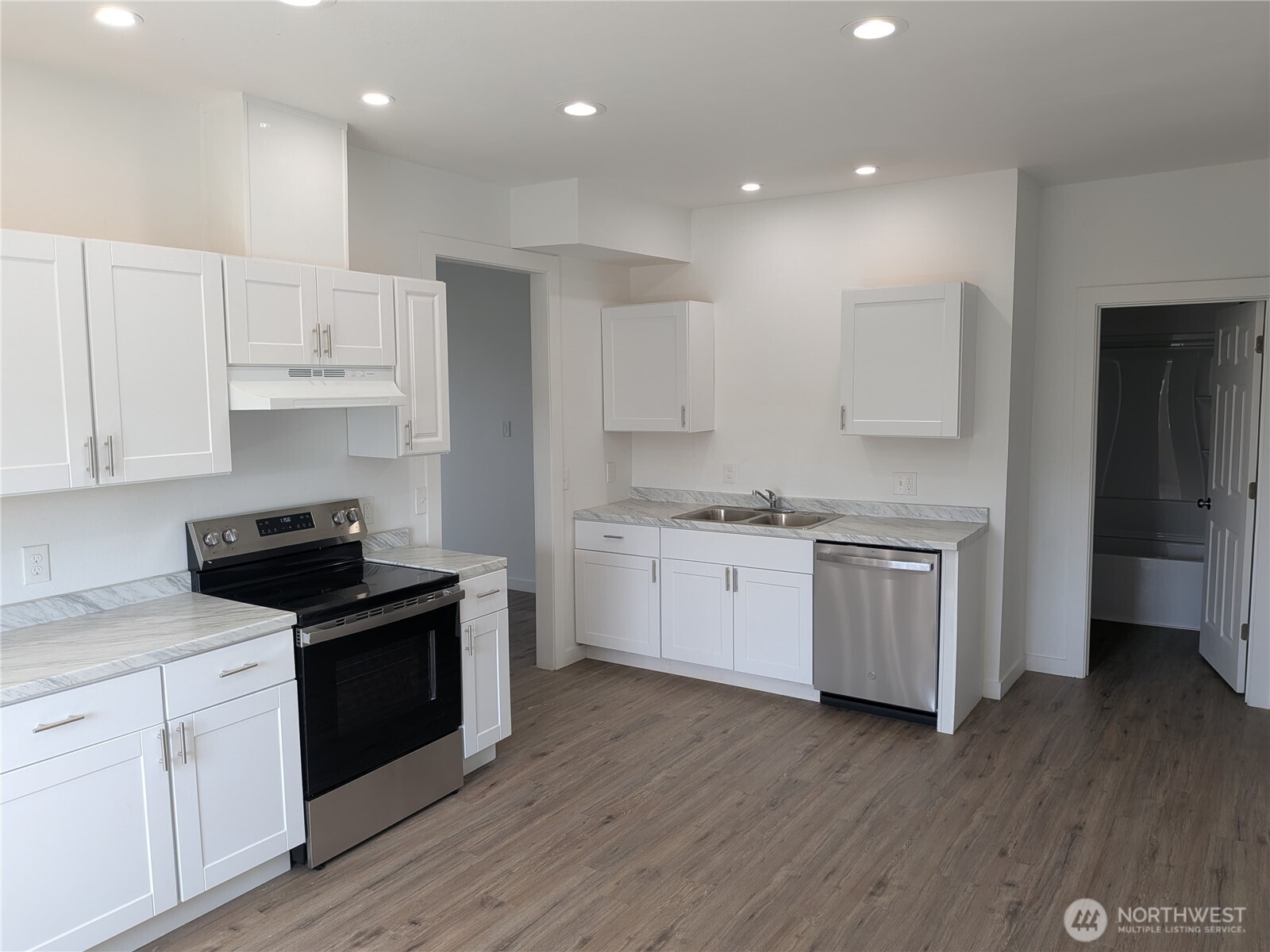 42 N First Street , Pacific Beach, WA 98571