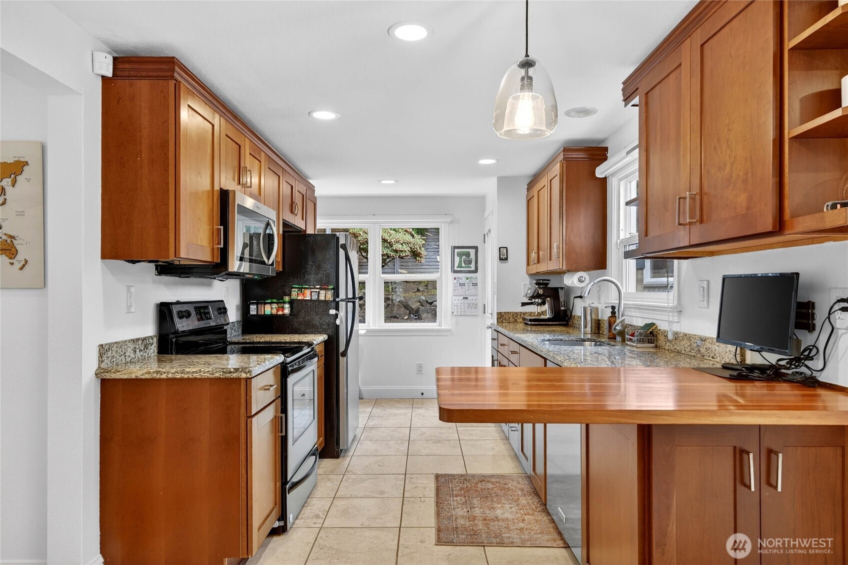 6715 35th Avenue SW, Seattle, WA 98126