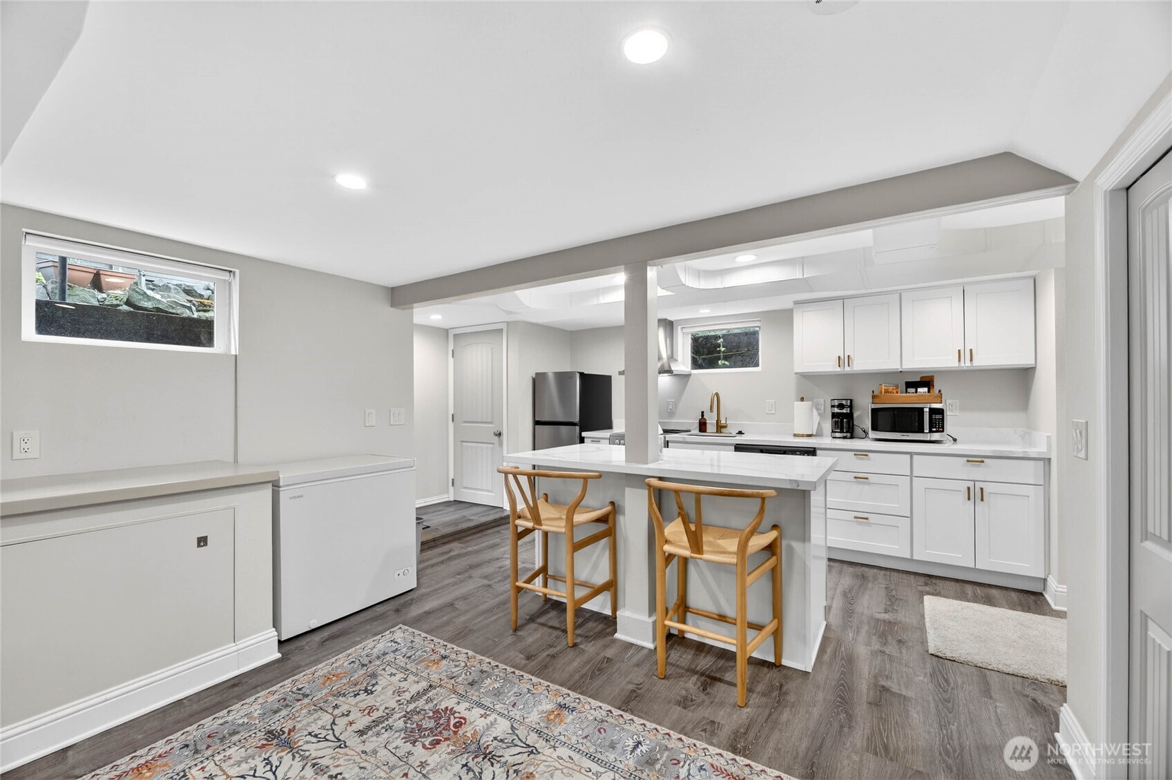 6715 35th Avenue SW, Seattle, WA 98126