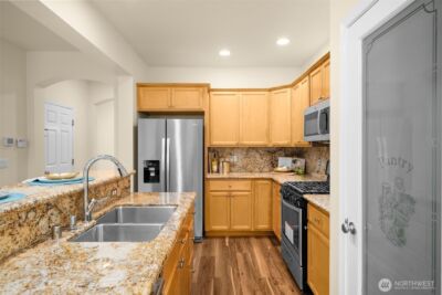 12955 NE 204th Place , Woodinville, WA 98072 - Photo 11
