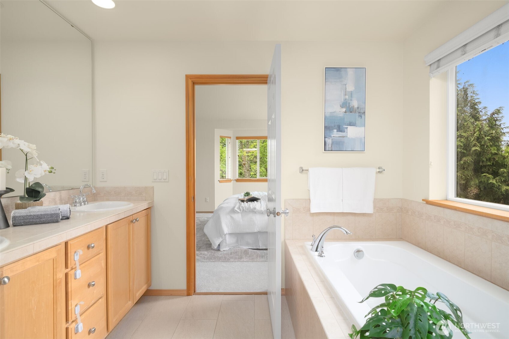 12955 NE 204th Place , Woodinville, WA 98072