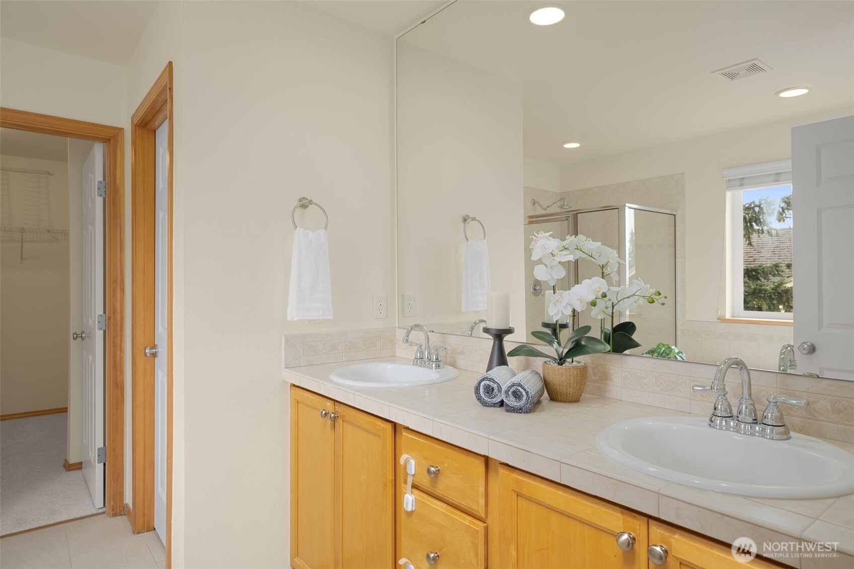 12955 NE 204th Place , Woodinville, WA 98072