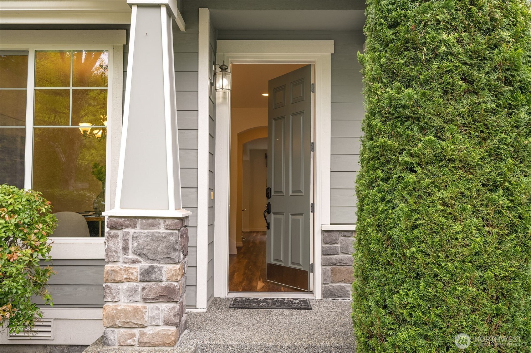 12955 NE 204th Place , Woodinville, WA 98072