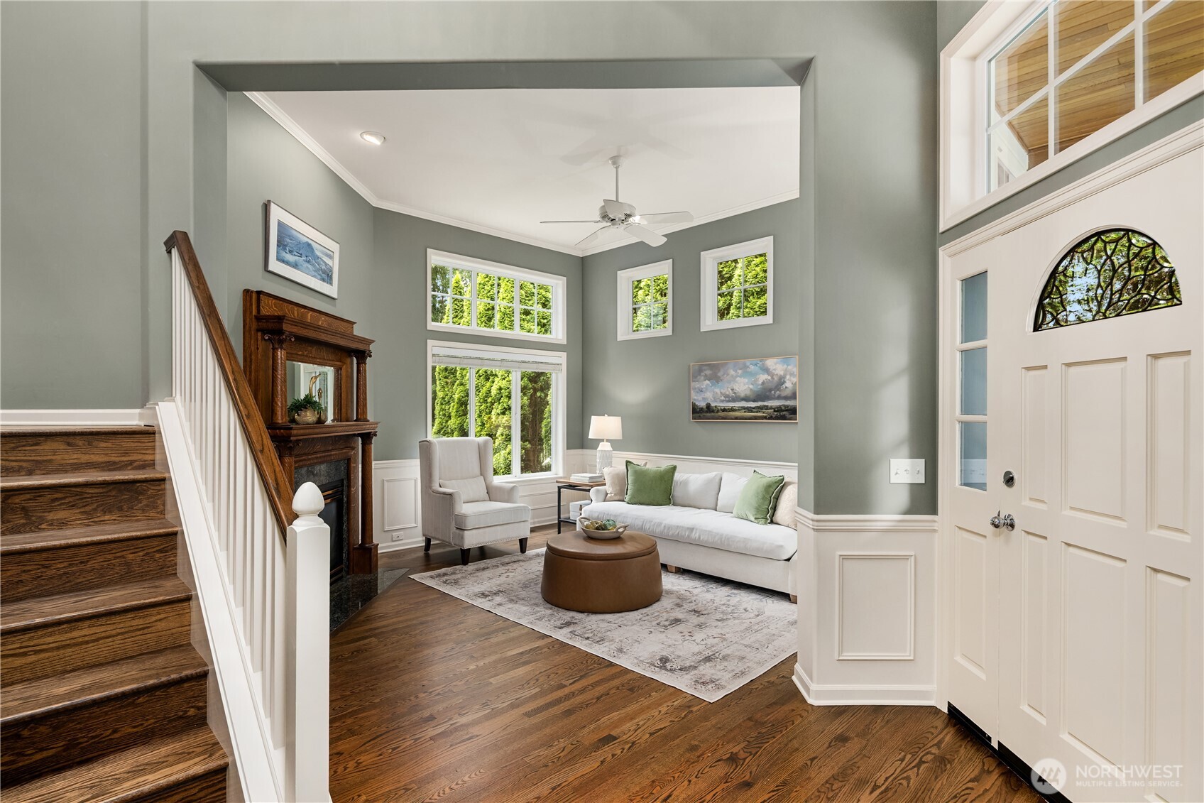 21827 SE 20th Street , Sammamish, WA 98075-9564