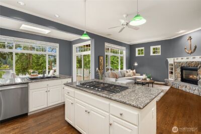 21827 SE 20th Street , Sammamish, WA 98075-9564 - Photo 18