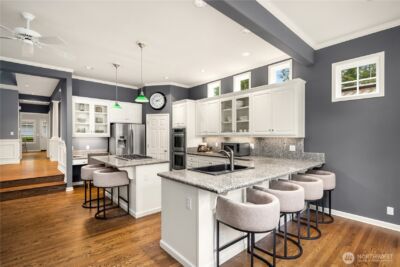 21827 SE 20th Street , Sammamish, WA 98075-9564 - Photo 4
